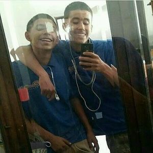 Meet your Posher, Robert